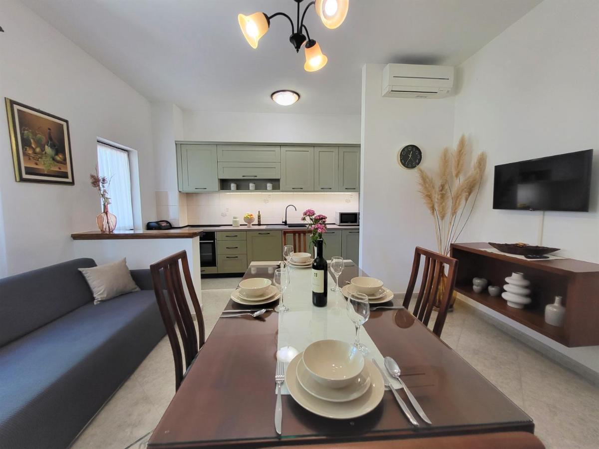 Cozy Apartment Mandula Vrsar Εξωτερικό φωτογραφία