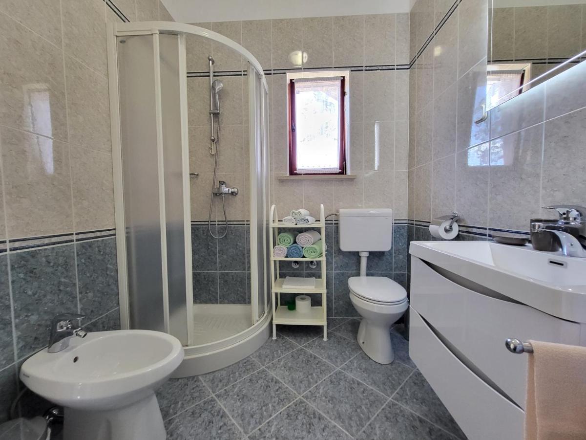 Cozy Apartment Mandula Vrsar Εξωτερικό φωτογραφία