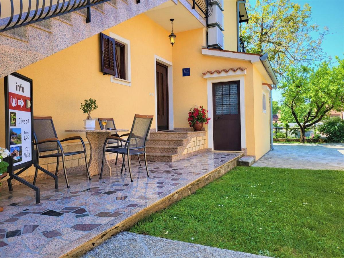 Cozy Apartment Mandula Vrsar Εξωτερικό φωτογραφία