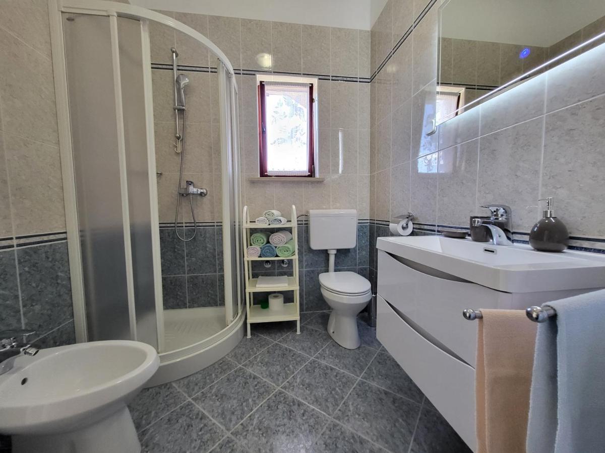 Cozy Apartment Mandula Vrsar Εξωτερικό φωτογραφία