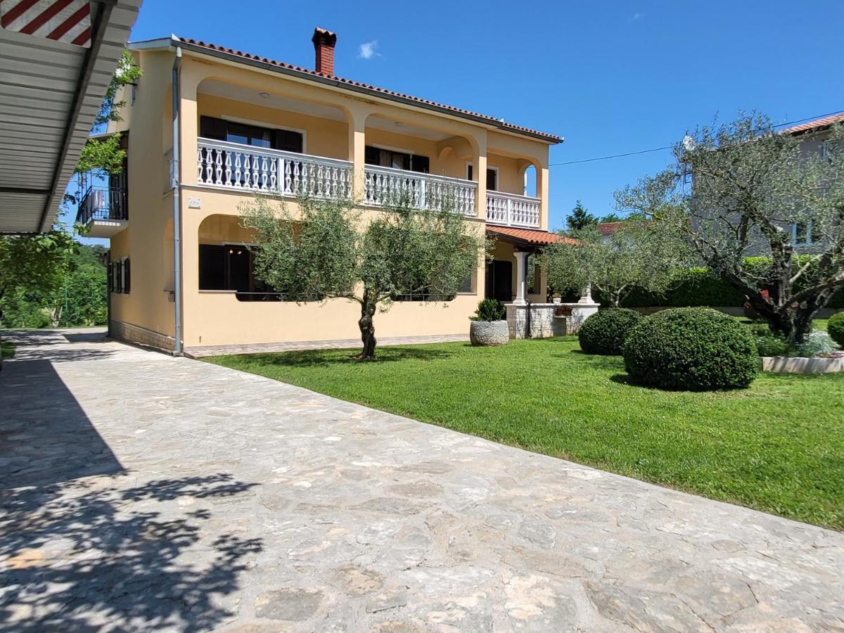 Cozy Apartment Mandula Vrsar Εξωτερικό φωτογραφία