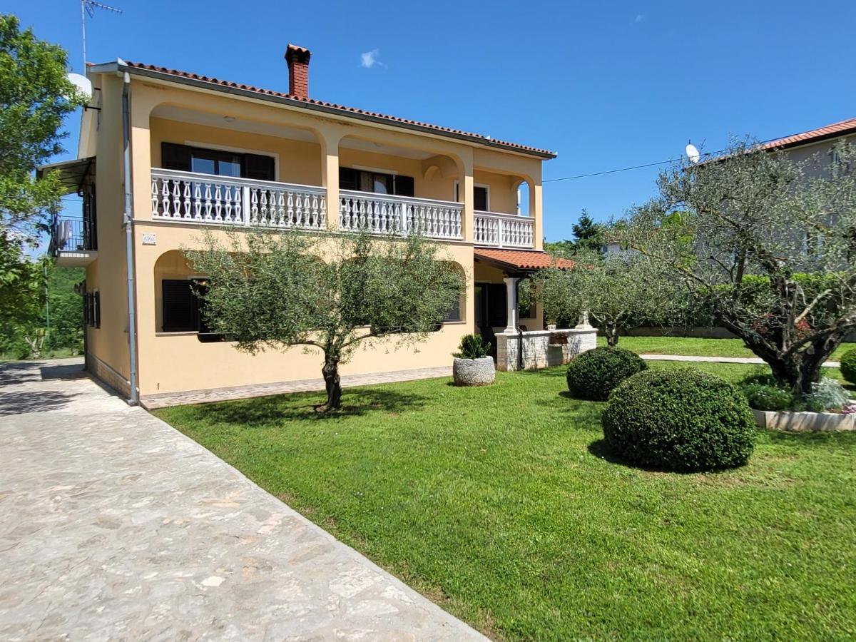 Cozy Apartment Mandula Vrsar Εξωτερικό φωτογραφία